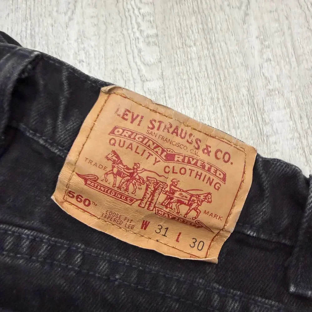 Vintage Levis 560 Loose Fit Tapered Leg Jeans Men's 31x30 Black USA Made 1994